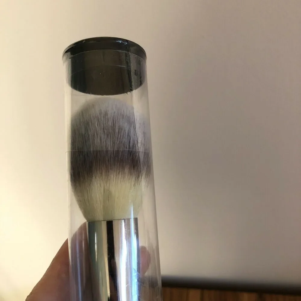 it Cosmetics Heavenly Luxe No. 8 Wand Ball Powder Brush #8